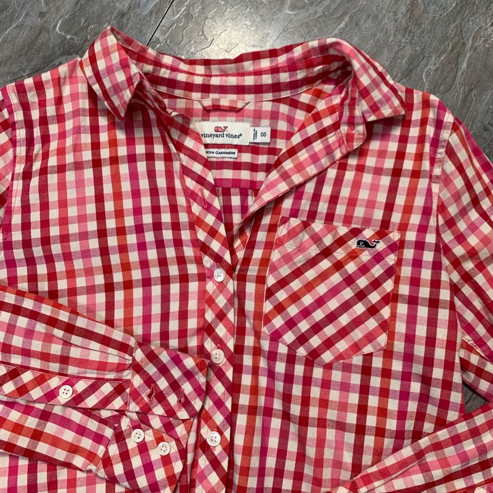 Vineyard vines checked shirt with cashmere